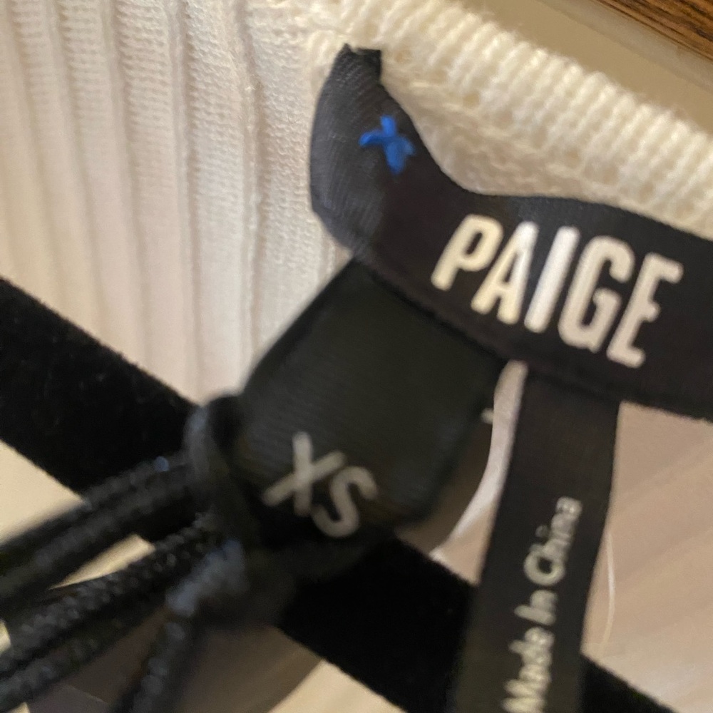 PAIGE Europa‎ Ribbed
Sweater - Picture 7 of 9